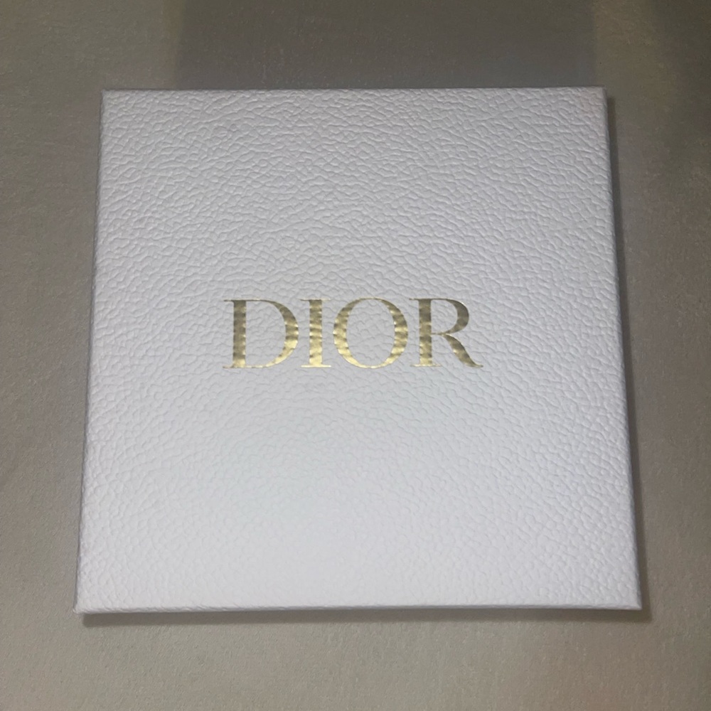 Authentic Dior Box - Picture 10 of 10